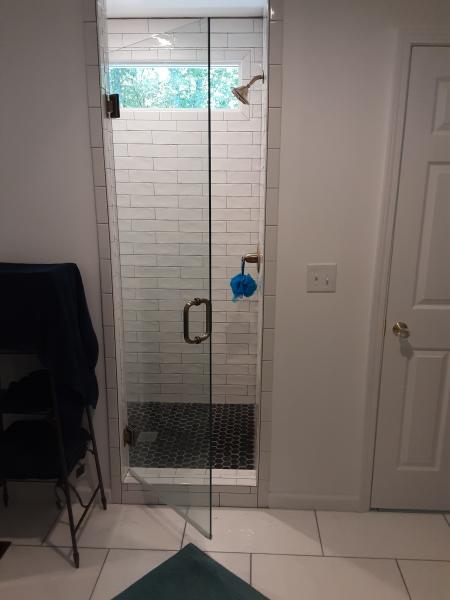 Shower Doors and Panels 